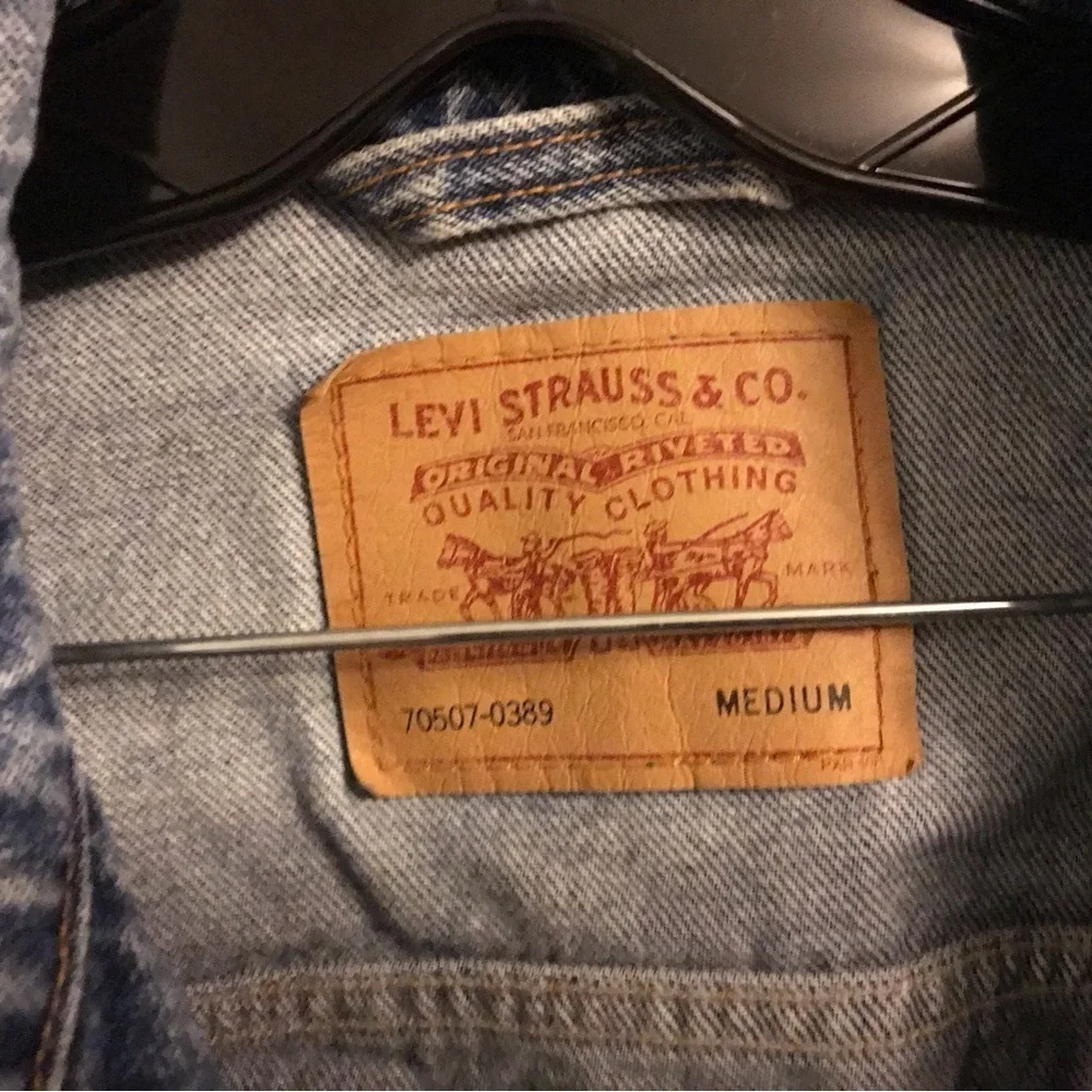 Vintage 90s LEVIS Denim Trucker Jacket 70507 | Mens Size M USA Made Heavy Denim - Picture 2 of 7